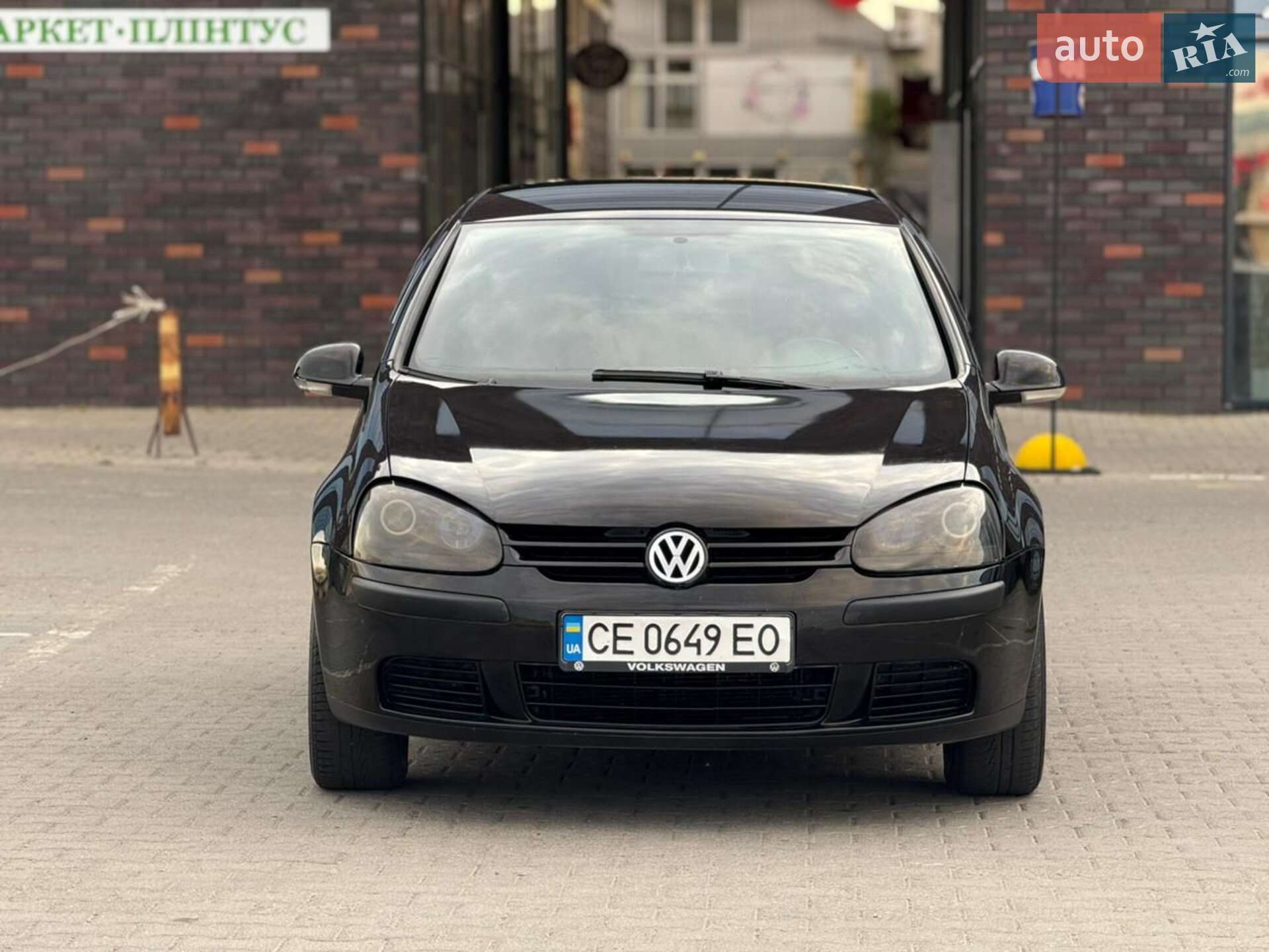 VOLKSWAGEN GOLF 2005