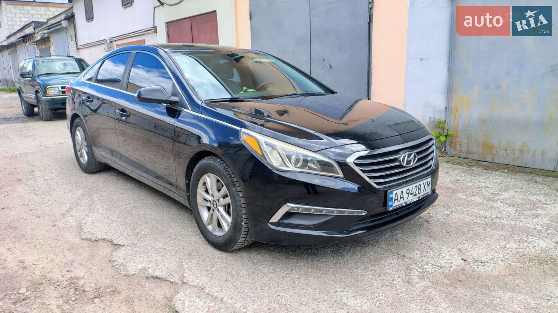 Головне фото звіту автомобіля HYUNDAI SONATA 2015