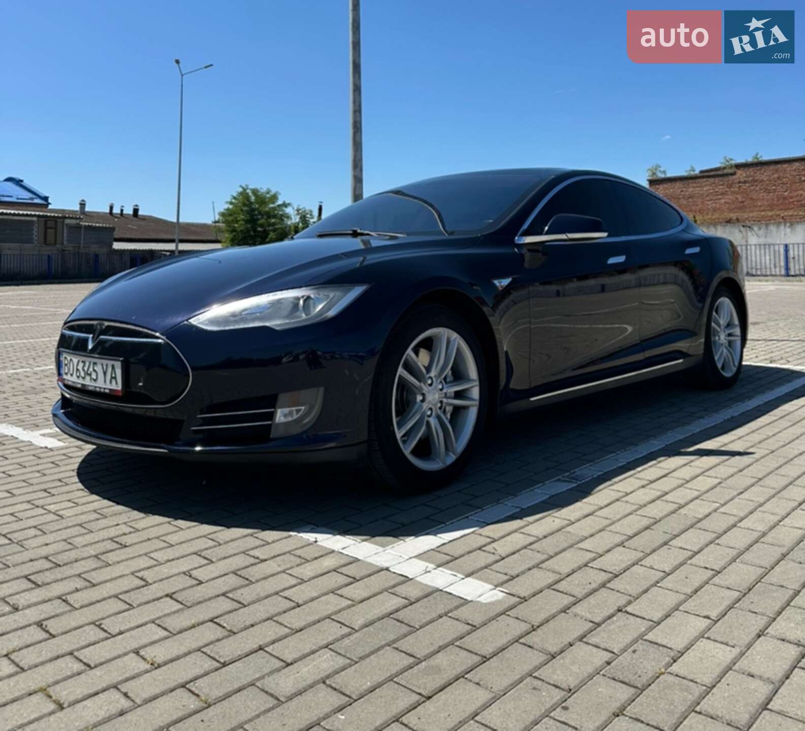 Головне фото звіту автомобіля TESLA MODEL S 2013