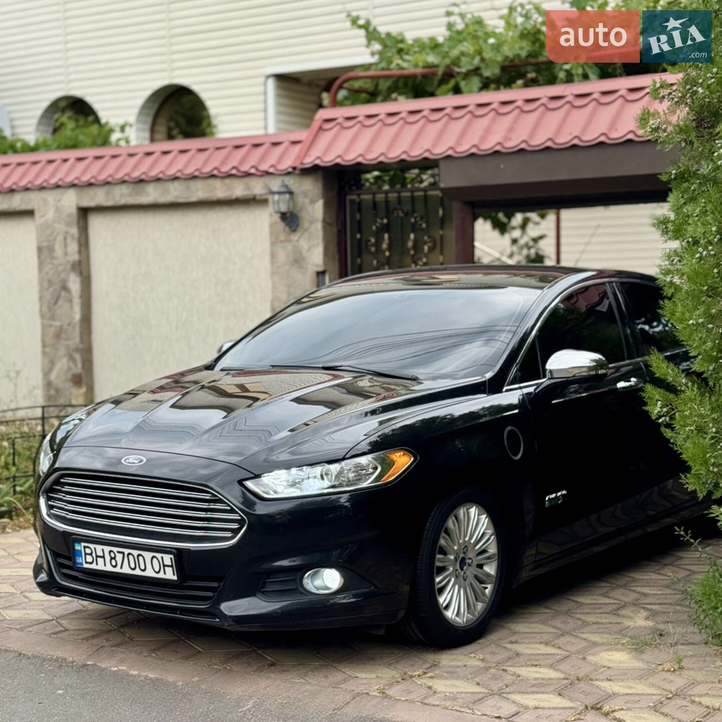 Головне фото звіту автомобіля FORD FUSION 2015