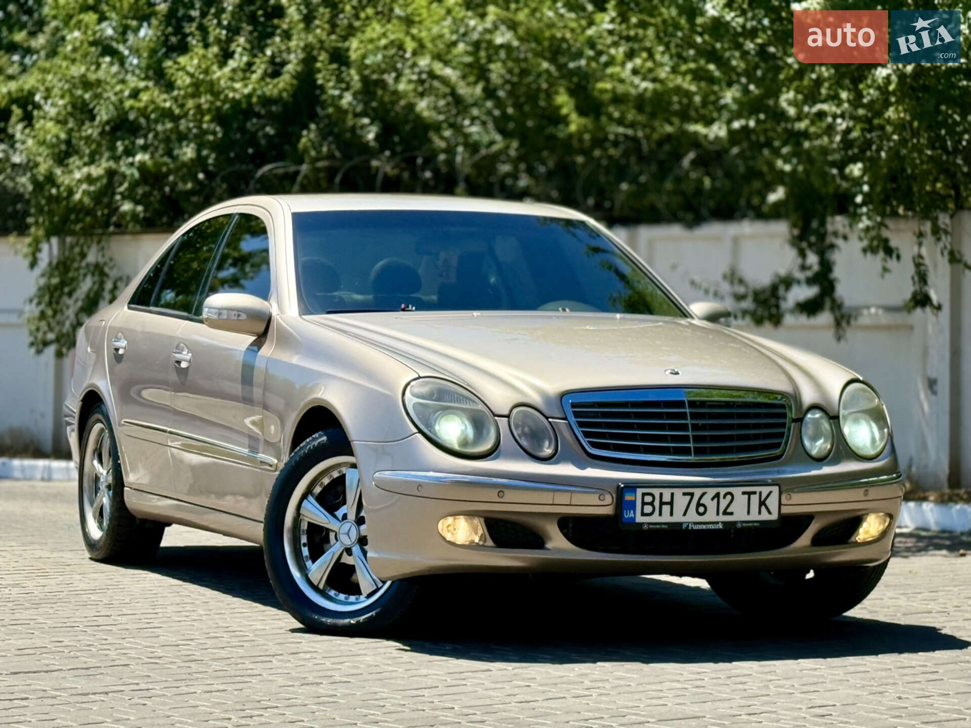 Головне фото звіту автомобіля MERCEDES-BENZ E 240 2005