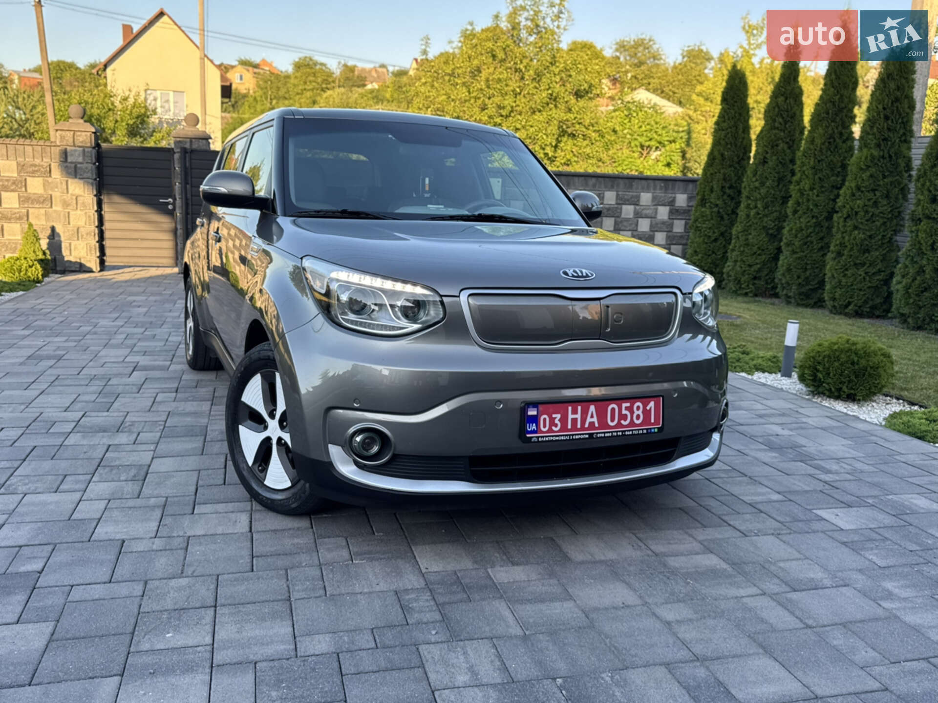 KIA E-SOUL 2015