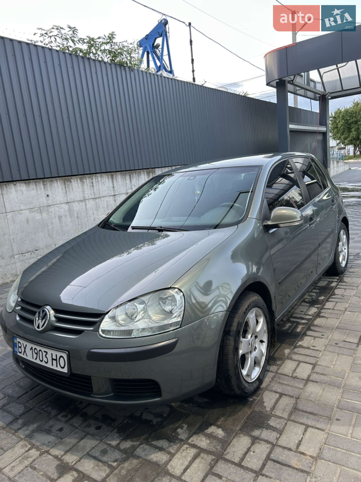VOLKSWAGEN GOLF 2005