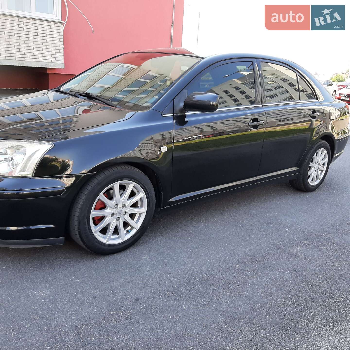 TOYOTA AVENSIS 2005
