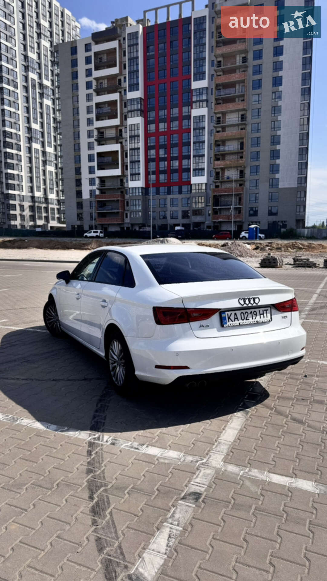 Головне фото звіту автомобіля AUDI A3 2016