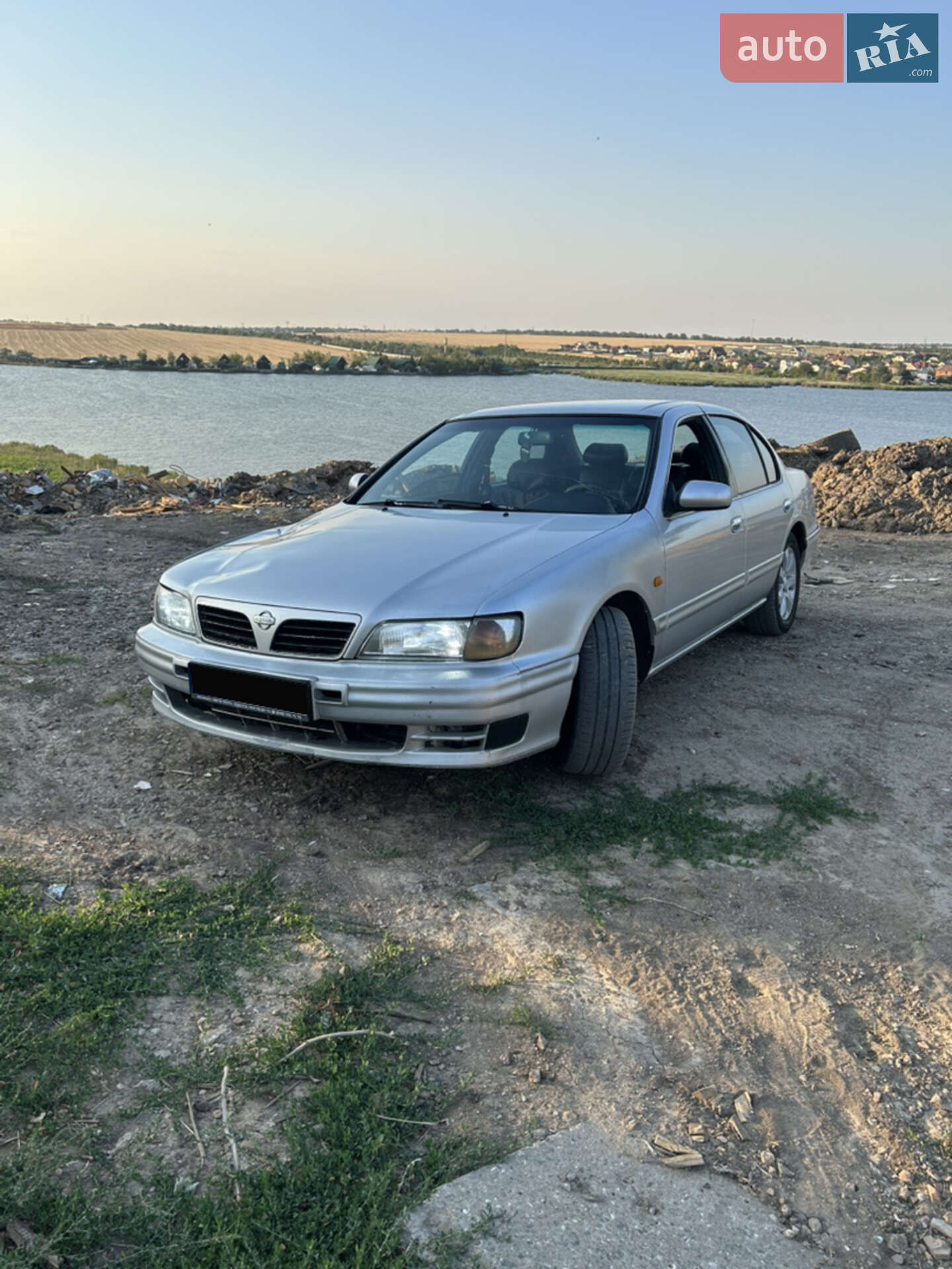 NISSAN MAXIMA 1998