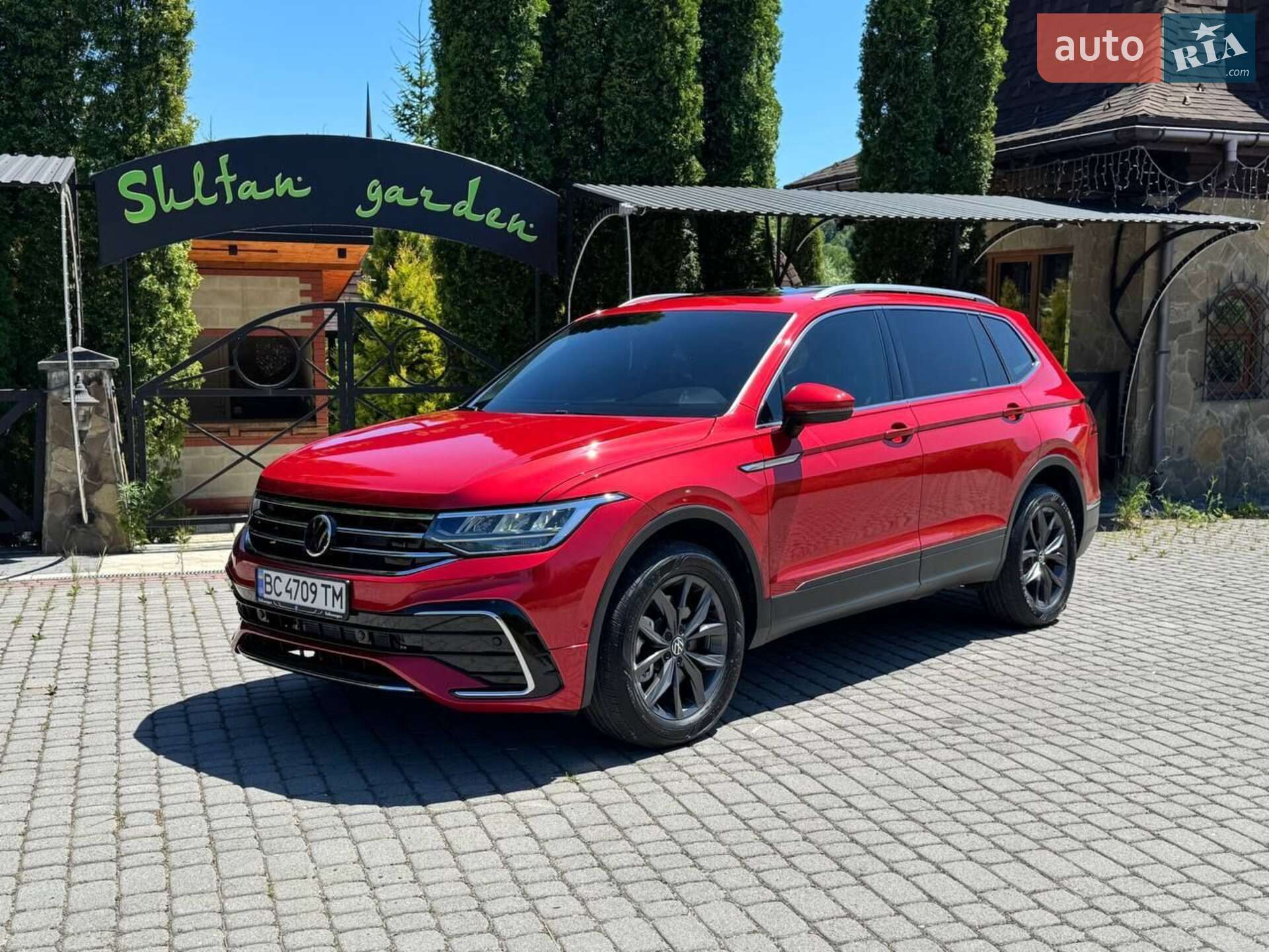 VOLKSWAGEN TIGUAN 2021