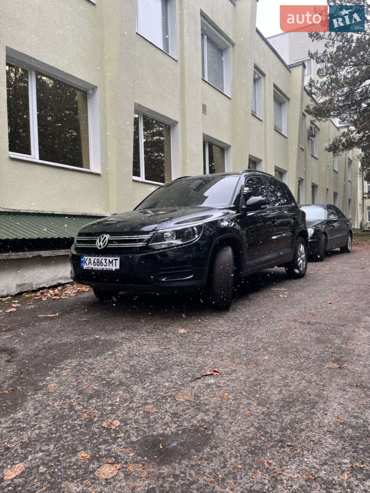 VOLKSWAGEN TIGUAN 2016