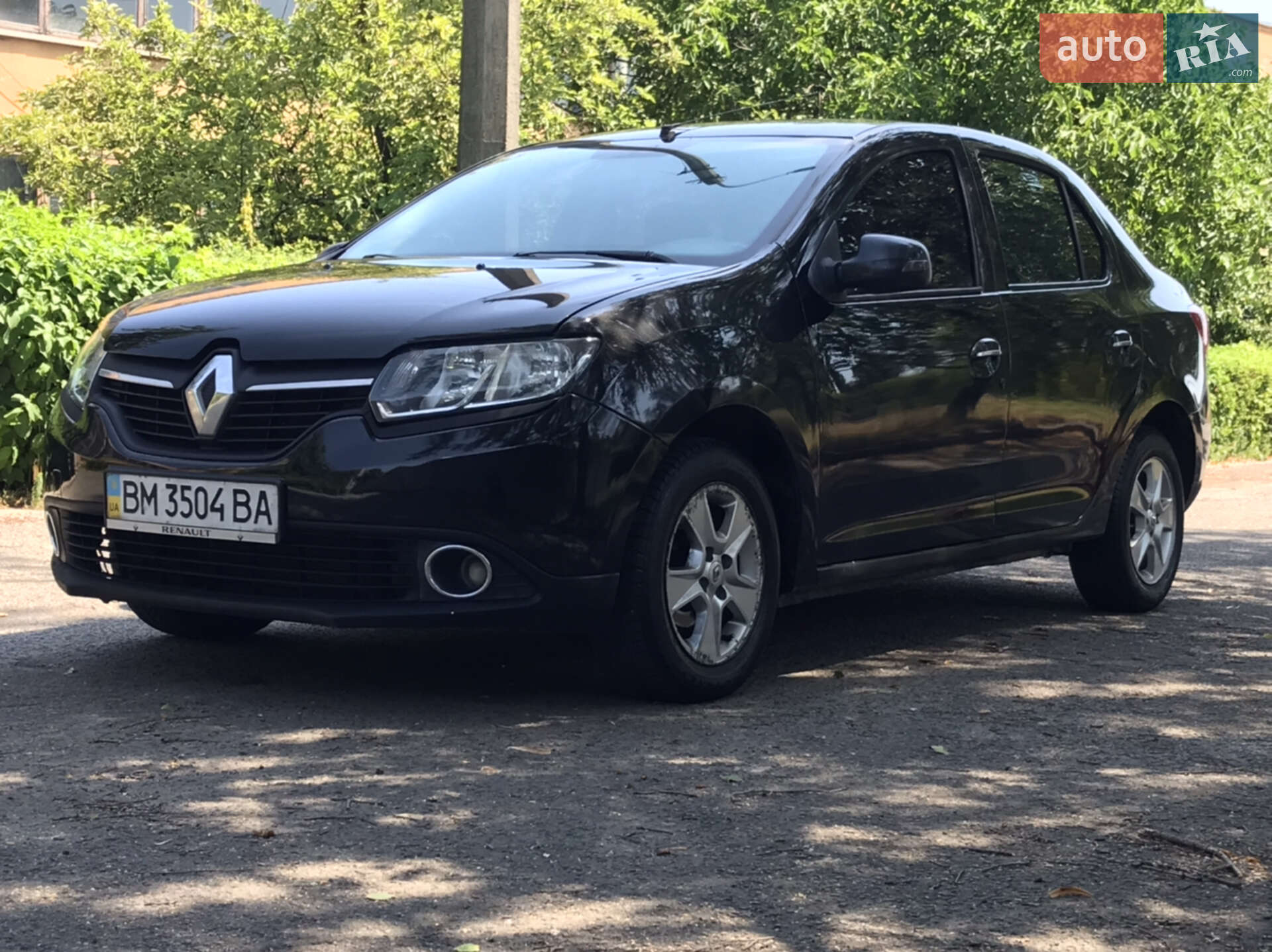 RENAULT LOGAN 2013
