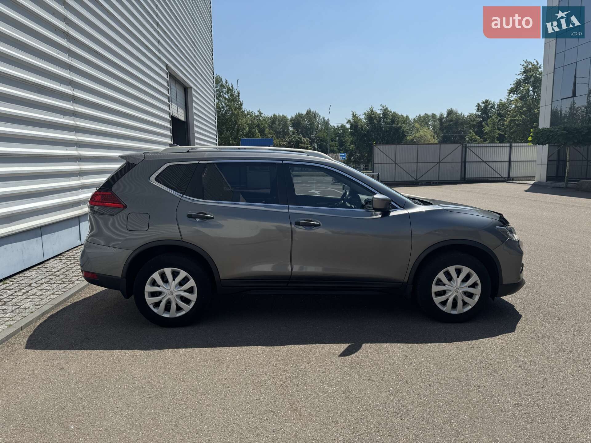 NISSAN ROGUE