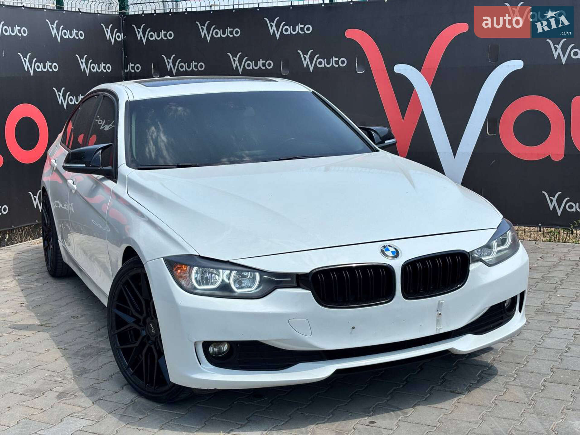 BMW 320 2013