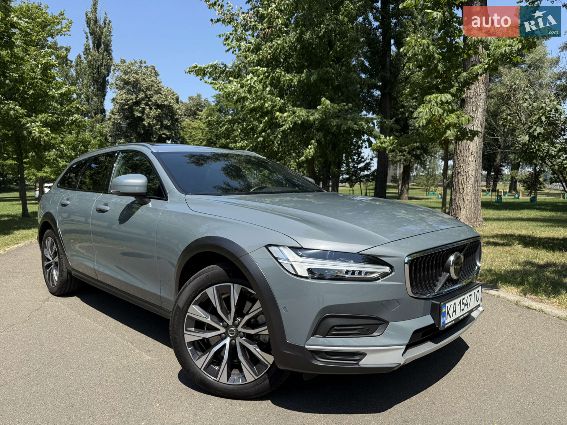 VOLVO V90CC 2021