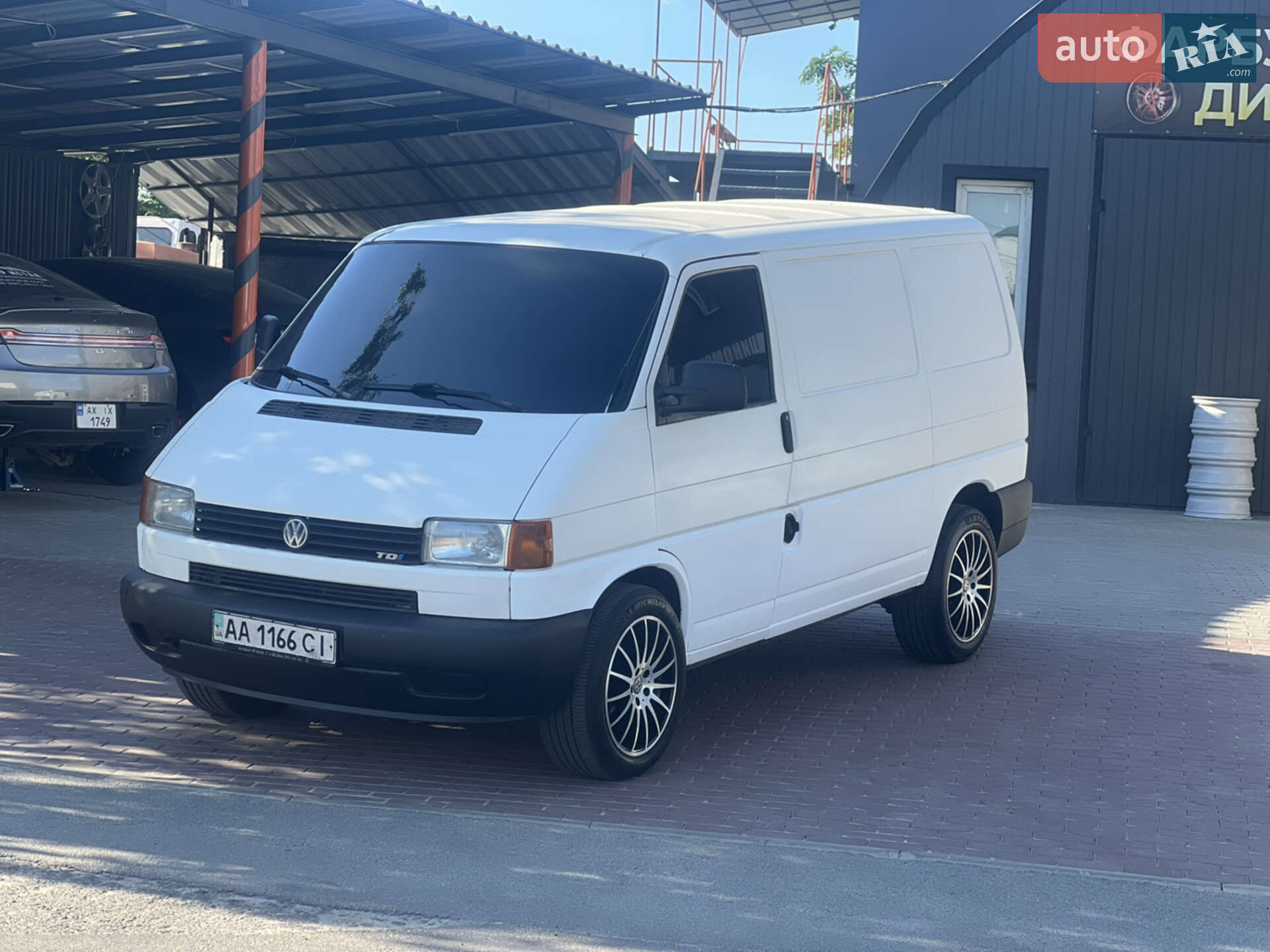 VOLKSWAGEN TRANSPORTER 2001