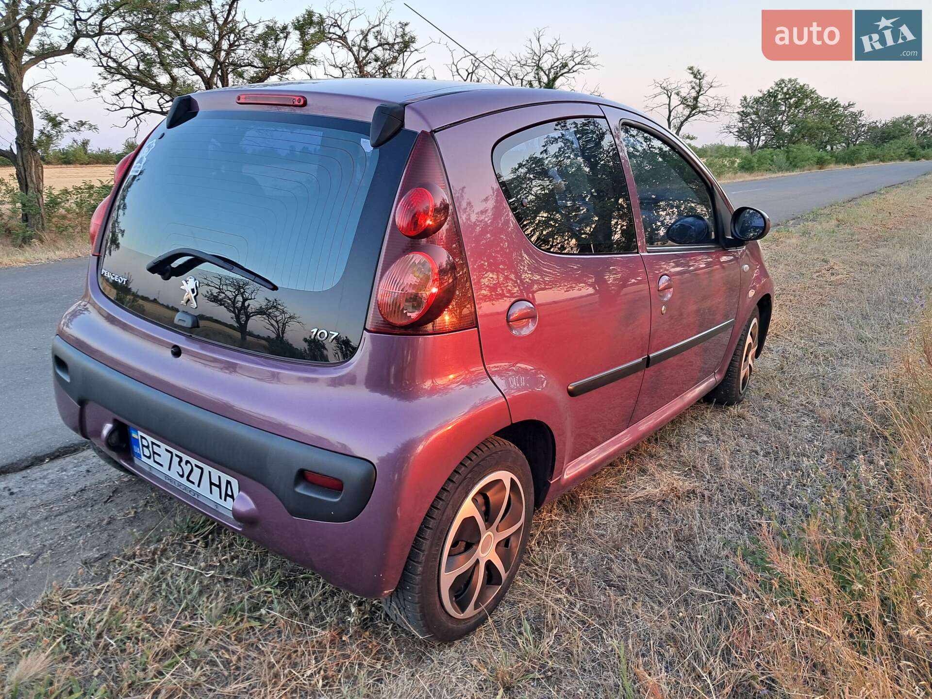 PEUGEOT 107 2012