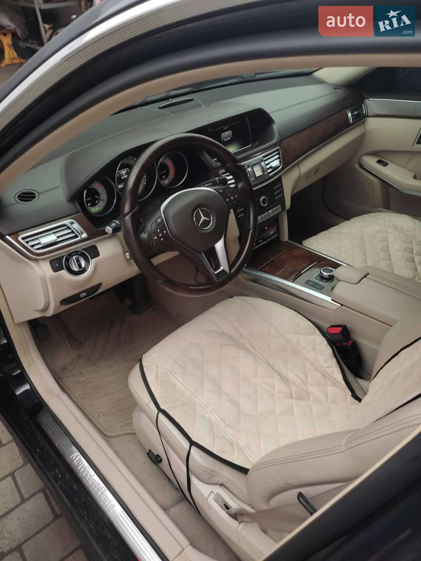 MERCEDES-BENZ E 250 D 2015