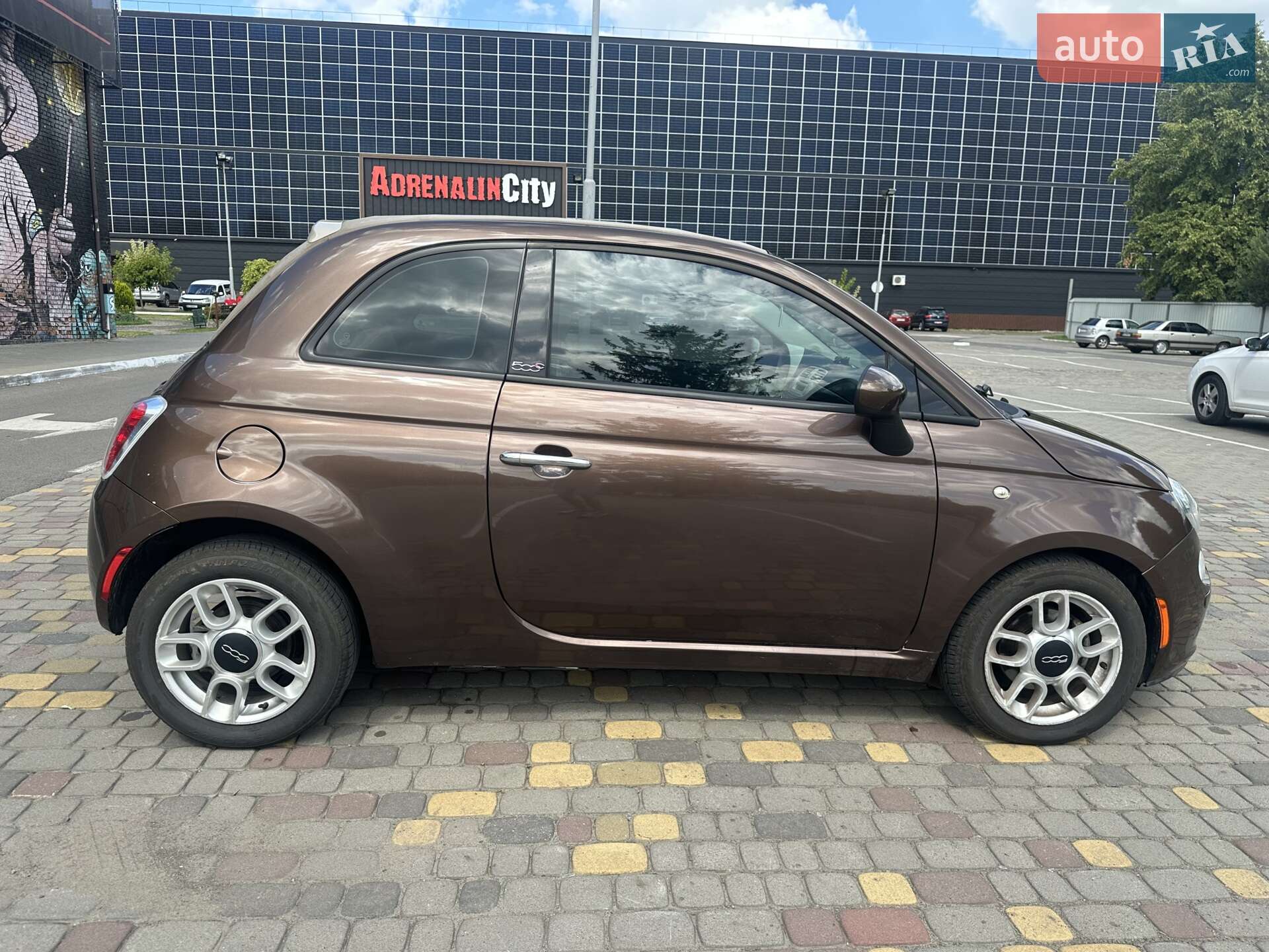 Головне фото звіту автомобіля FIAT 500 2012