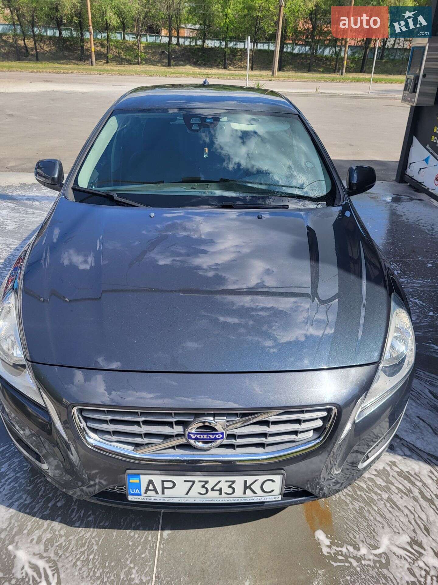 VOLVO V60 2012