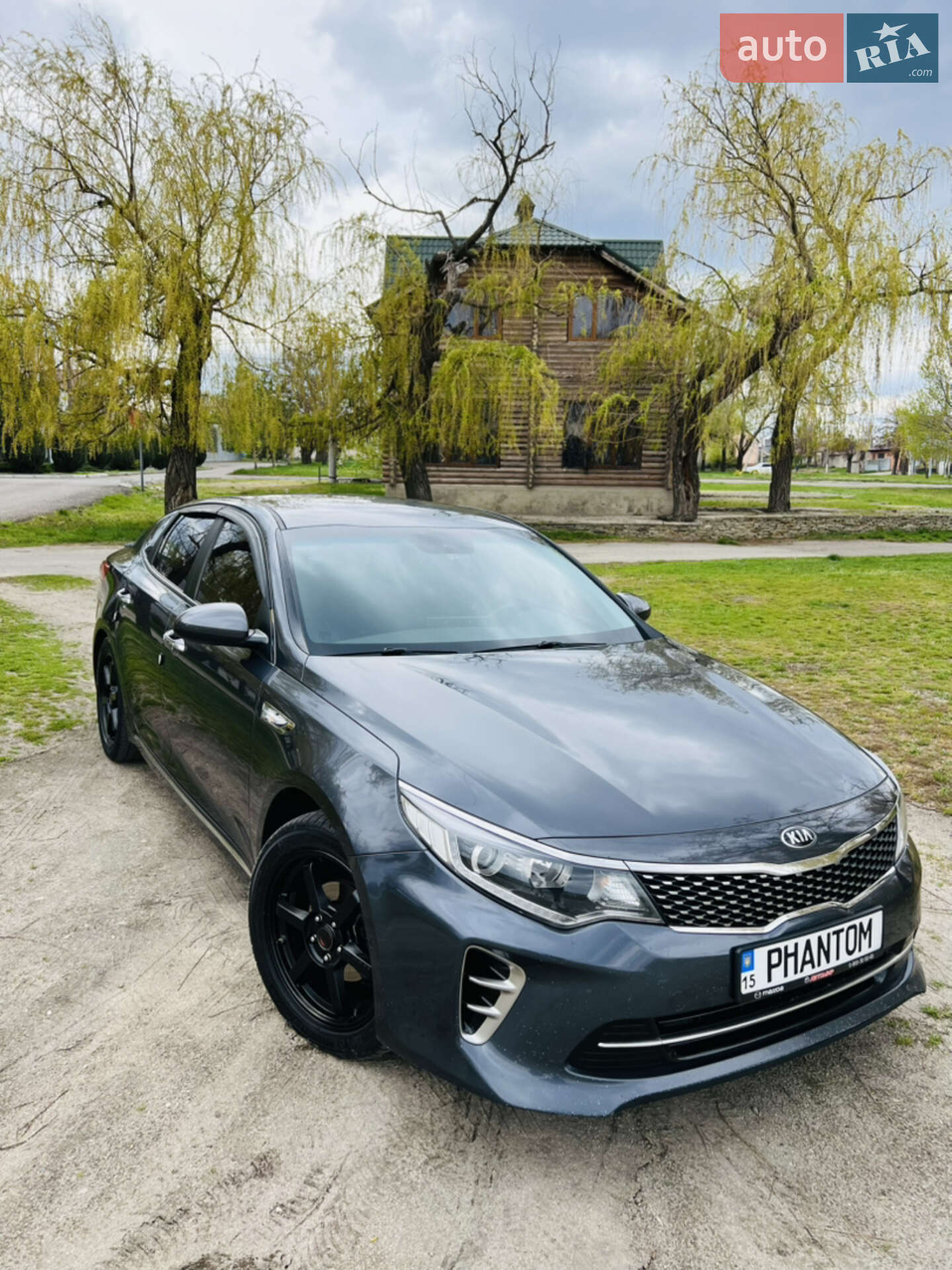Головне фото звіту автомобіля KIA K5 2016