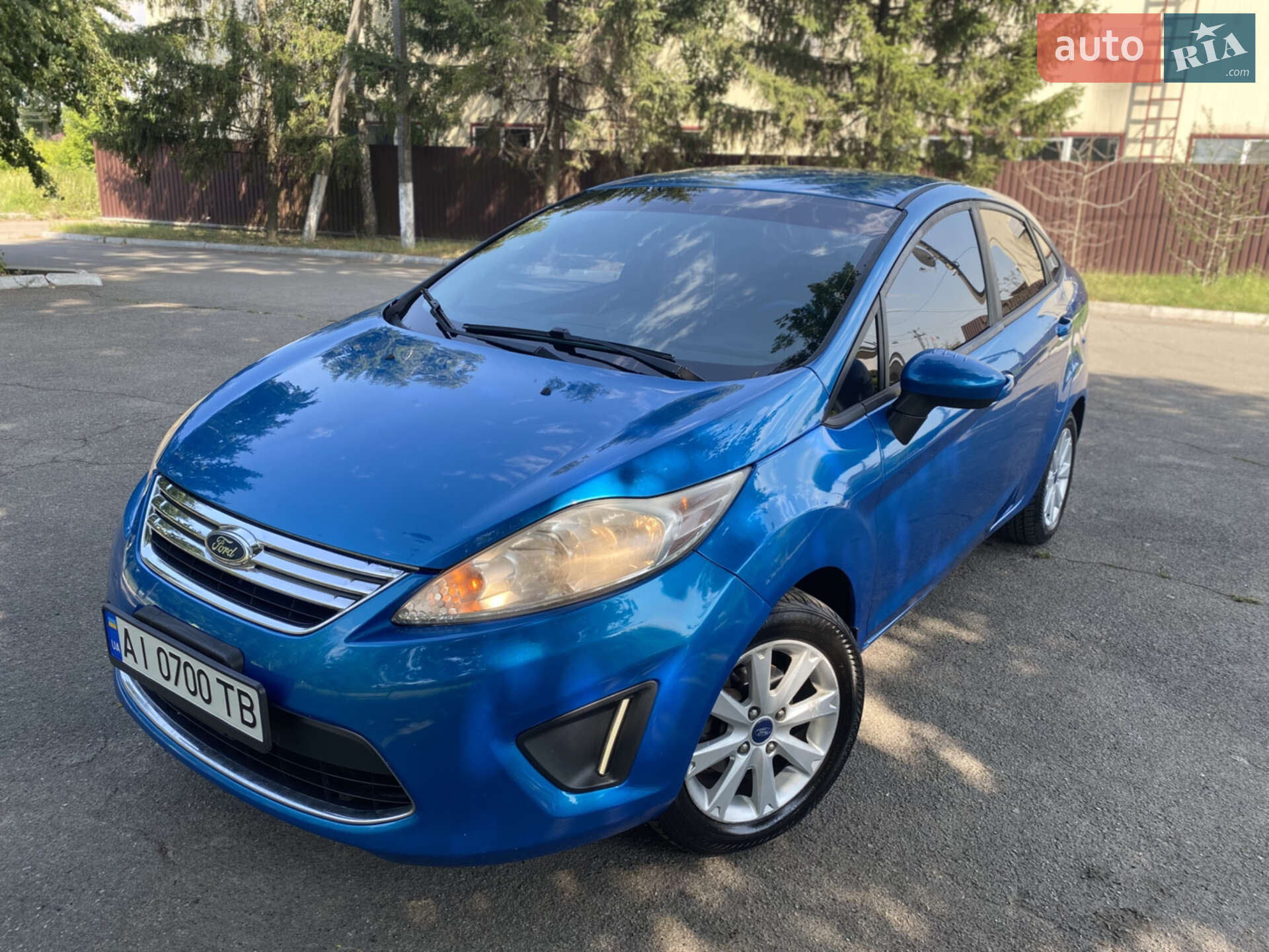 Головне фото звіту автомобіля FORD FIESTA 2011