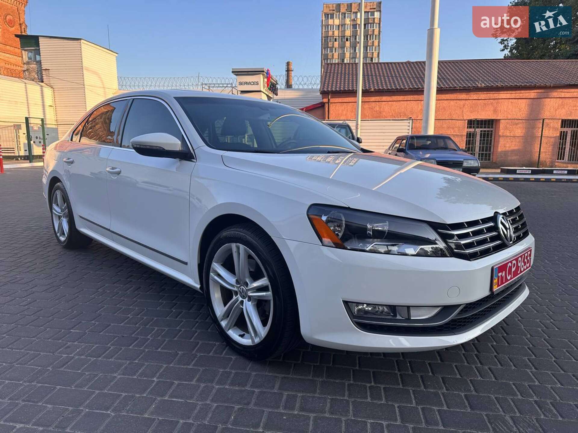 VOLKSWAGEN PASSAT 2014