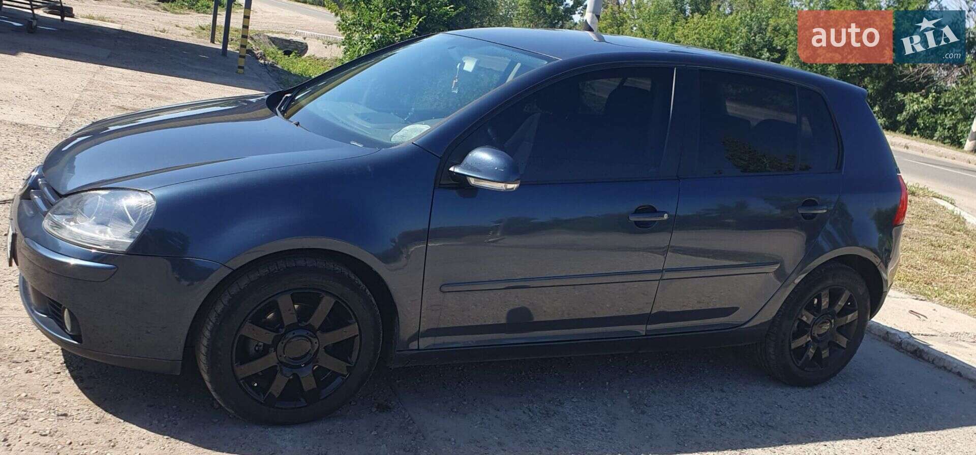 VOLKSWAGEN GOLF 2004