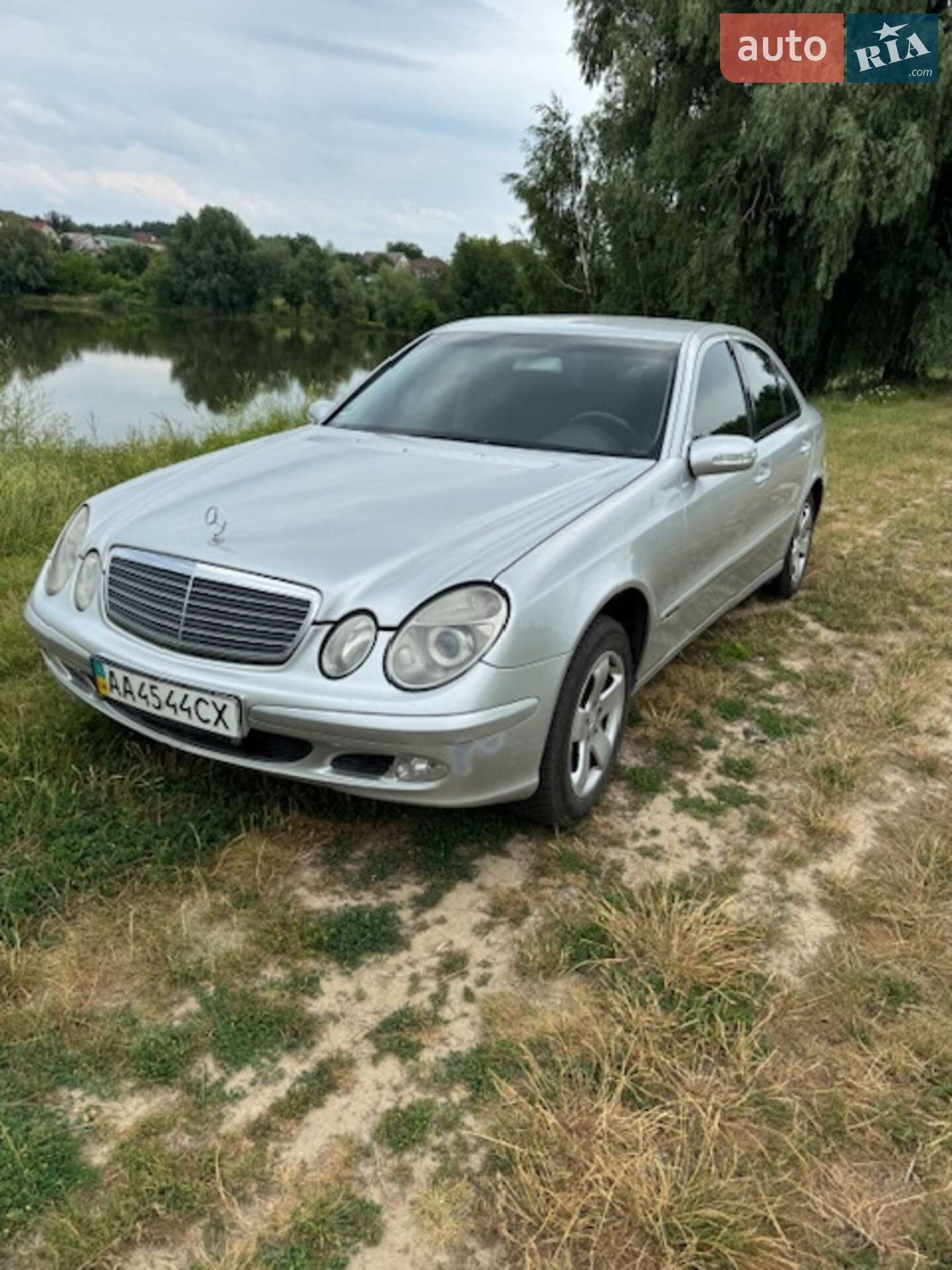 MERCEDES-BENZ E 220 CDI 2003