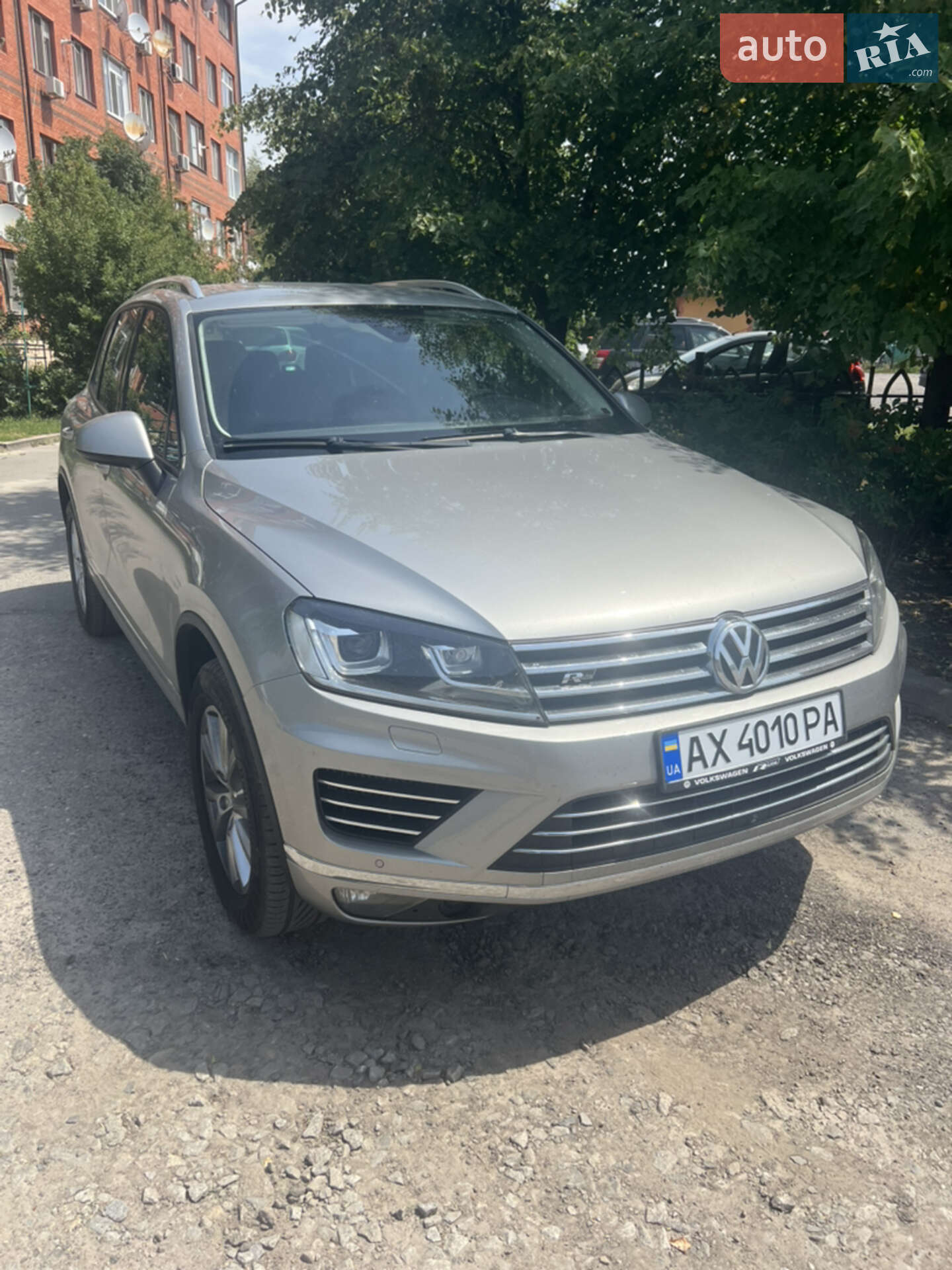 VOLKSWAGEN TOUAREG 2016