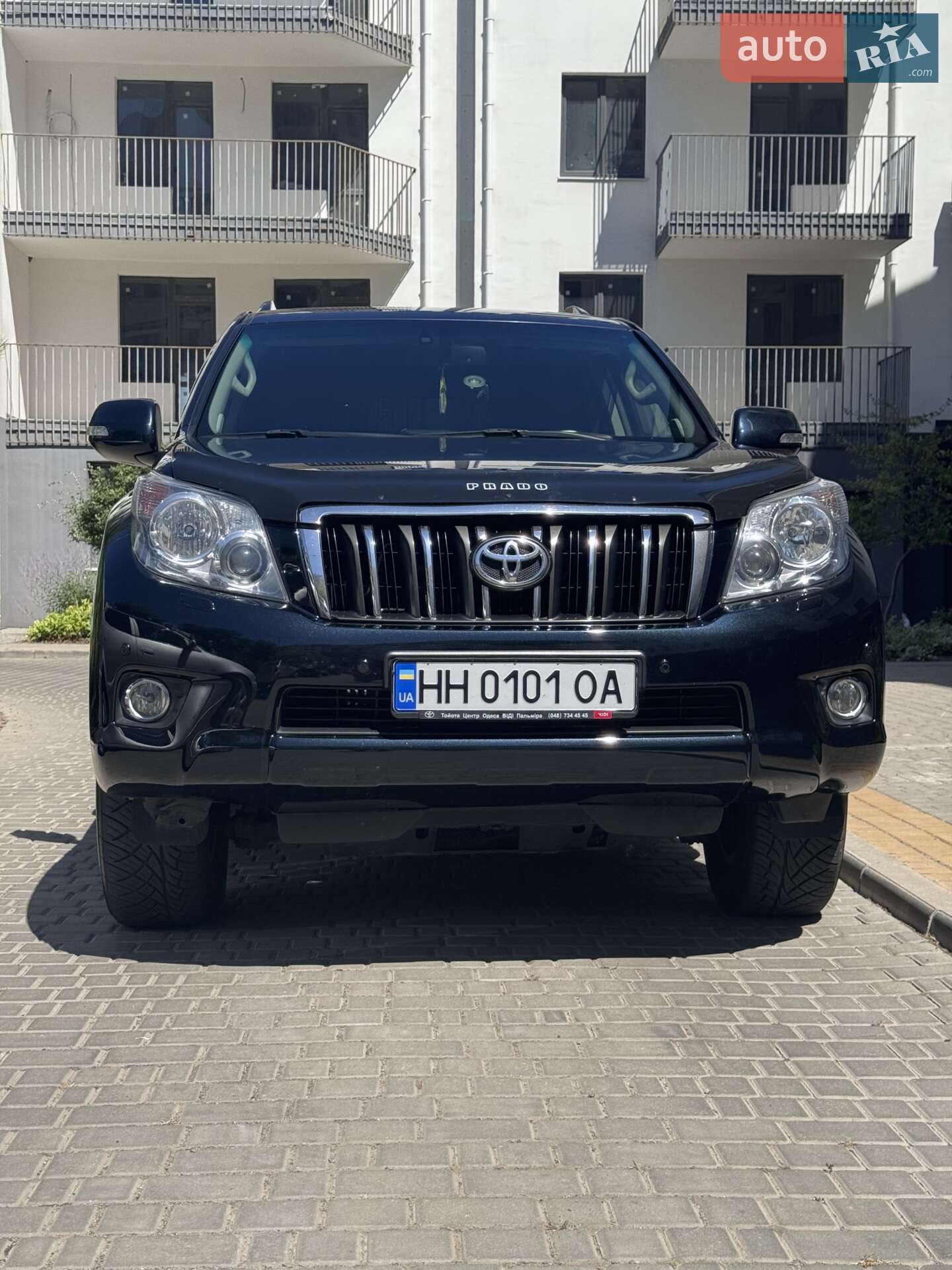 TOYOTA LAND CRUISER 2011