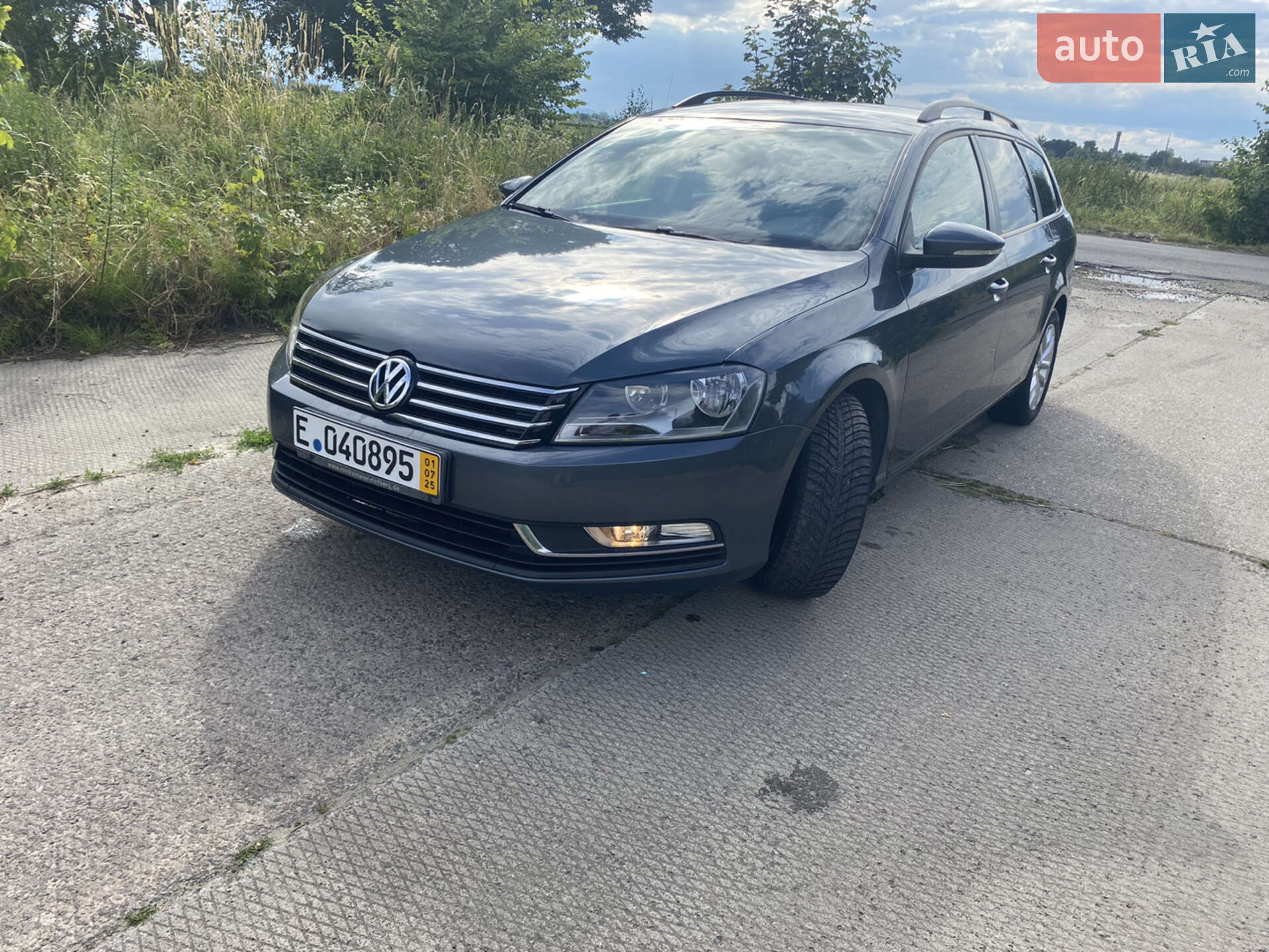 VOLKSWAGEN PASSAT 2013