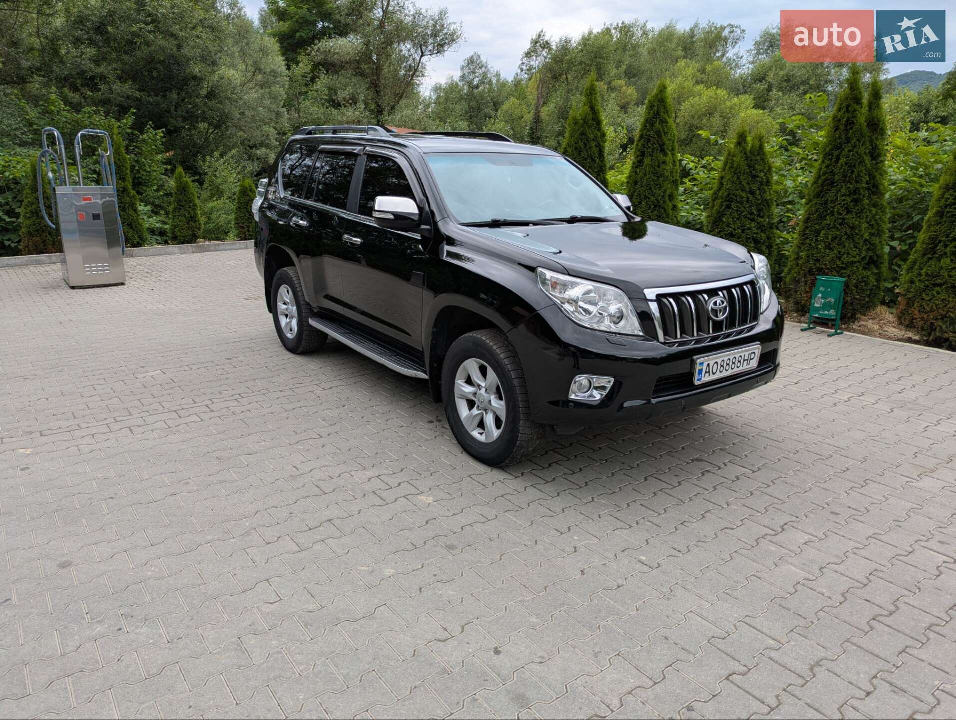 TOYOTA LAND CRUISER 2011