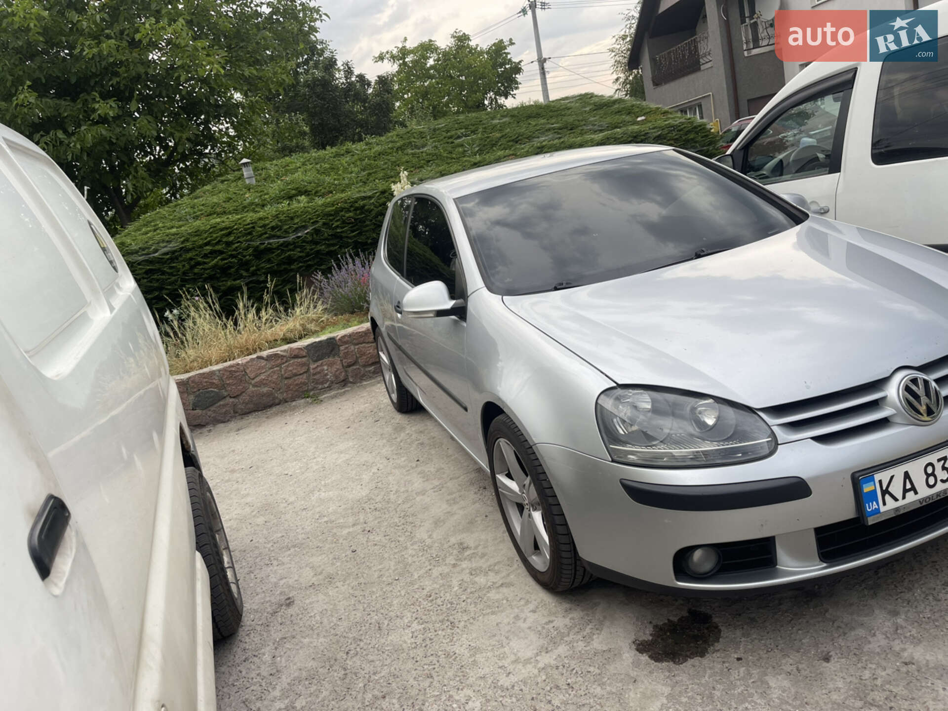 VOLKSWAGEN GOLF 2004