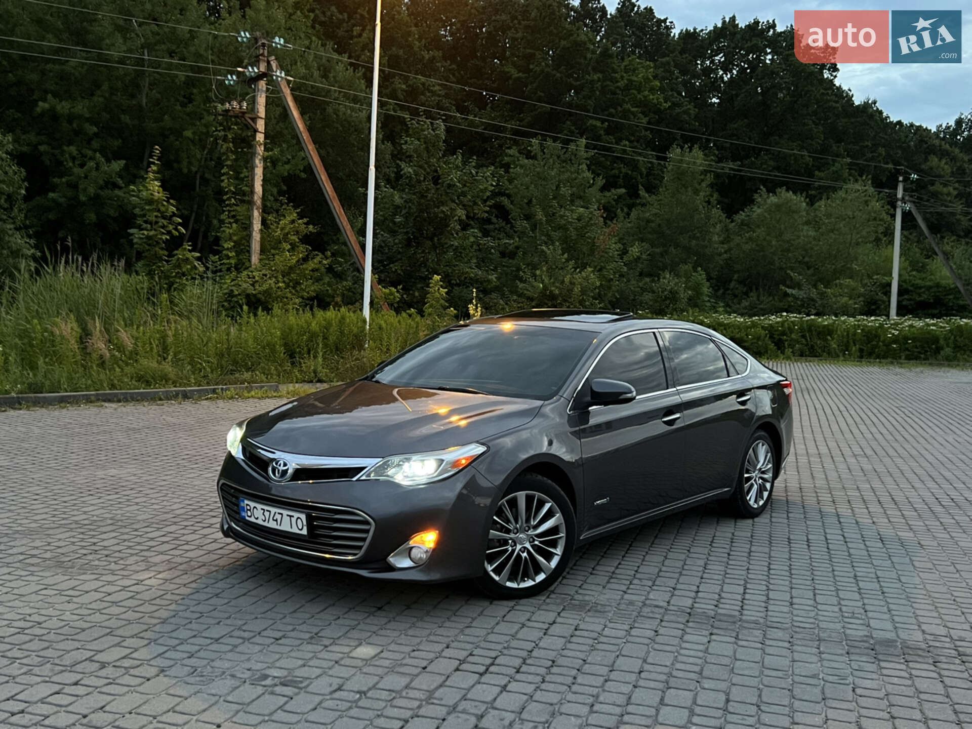 TOYOTA AVALON 2013