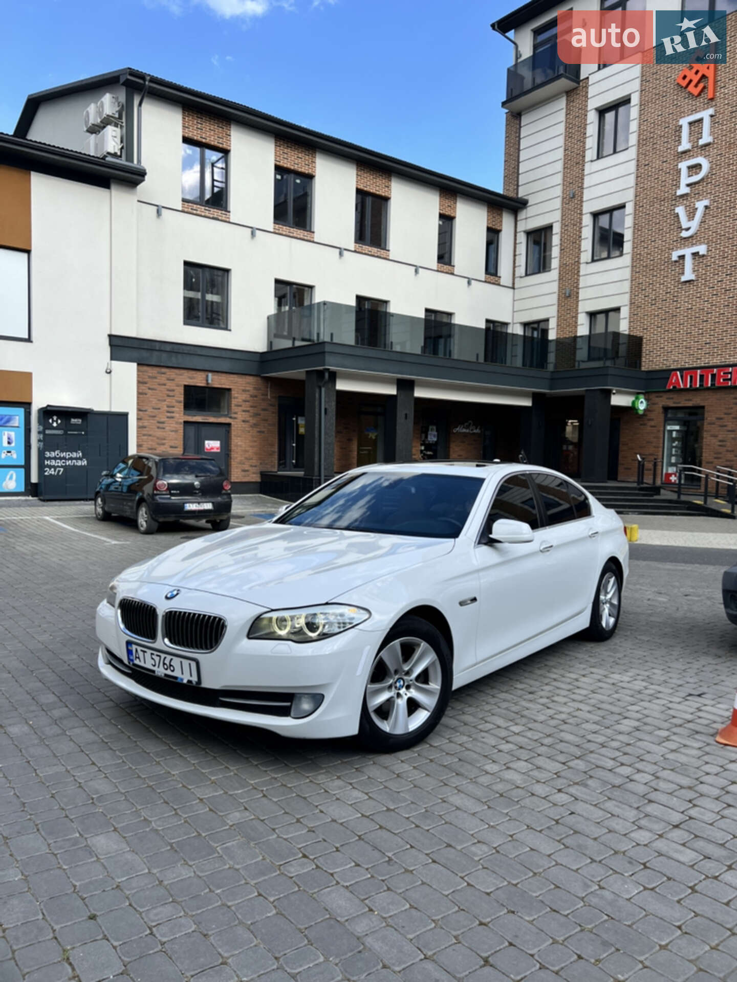 BMW 5 Series 2012
