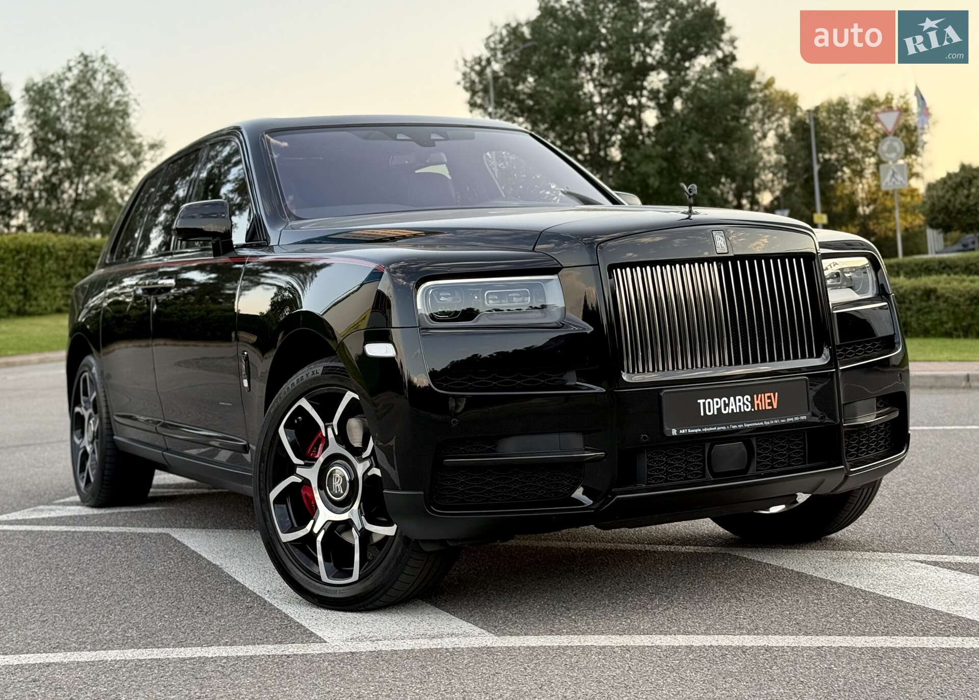 Головне фото звіту автомобіля ROLLS-ROYCE CULLINAN 2020