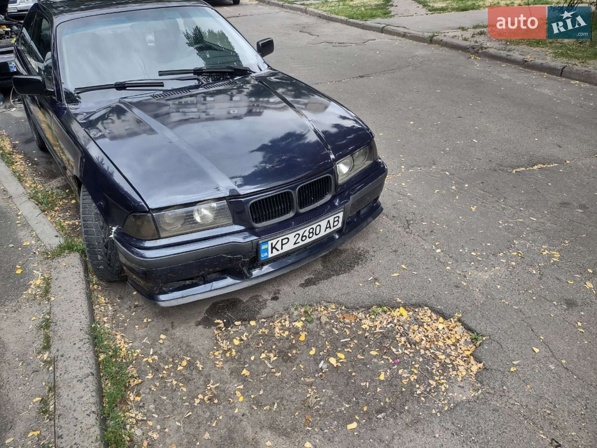 Головне фото звіту автомобіля BMW 316 1995