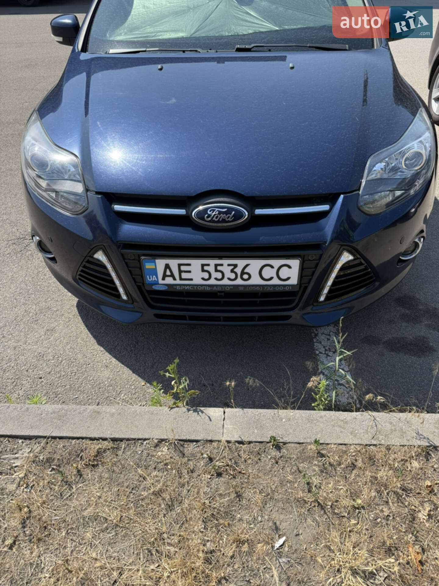 Головне фото звіту автомобіля FORD FOCUS 2012