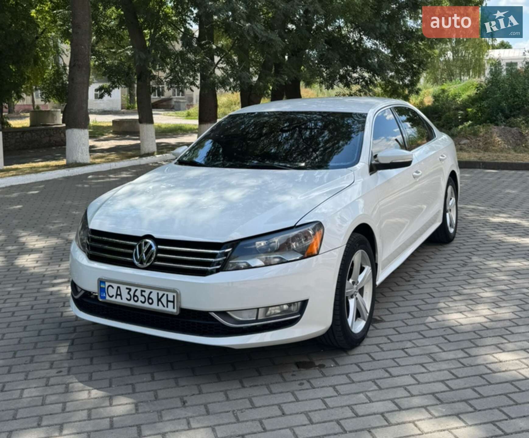 VOLKSWAGEN PASSAT 2015