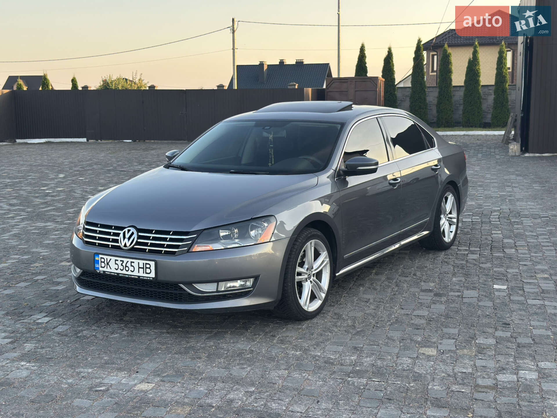 VOLKSWAGEN PASSAT 2013