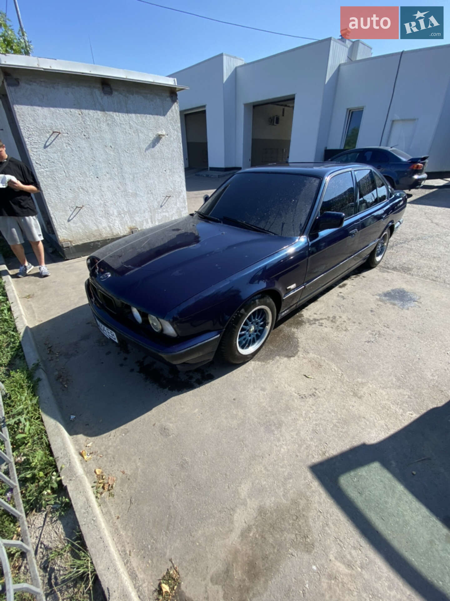 Головне фото звіту автомобіля BMW 520I 1988