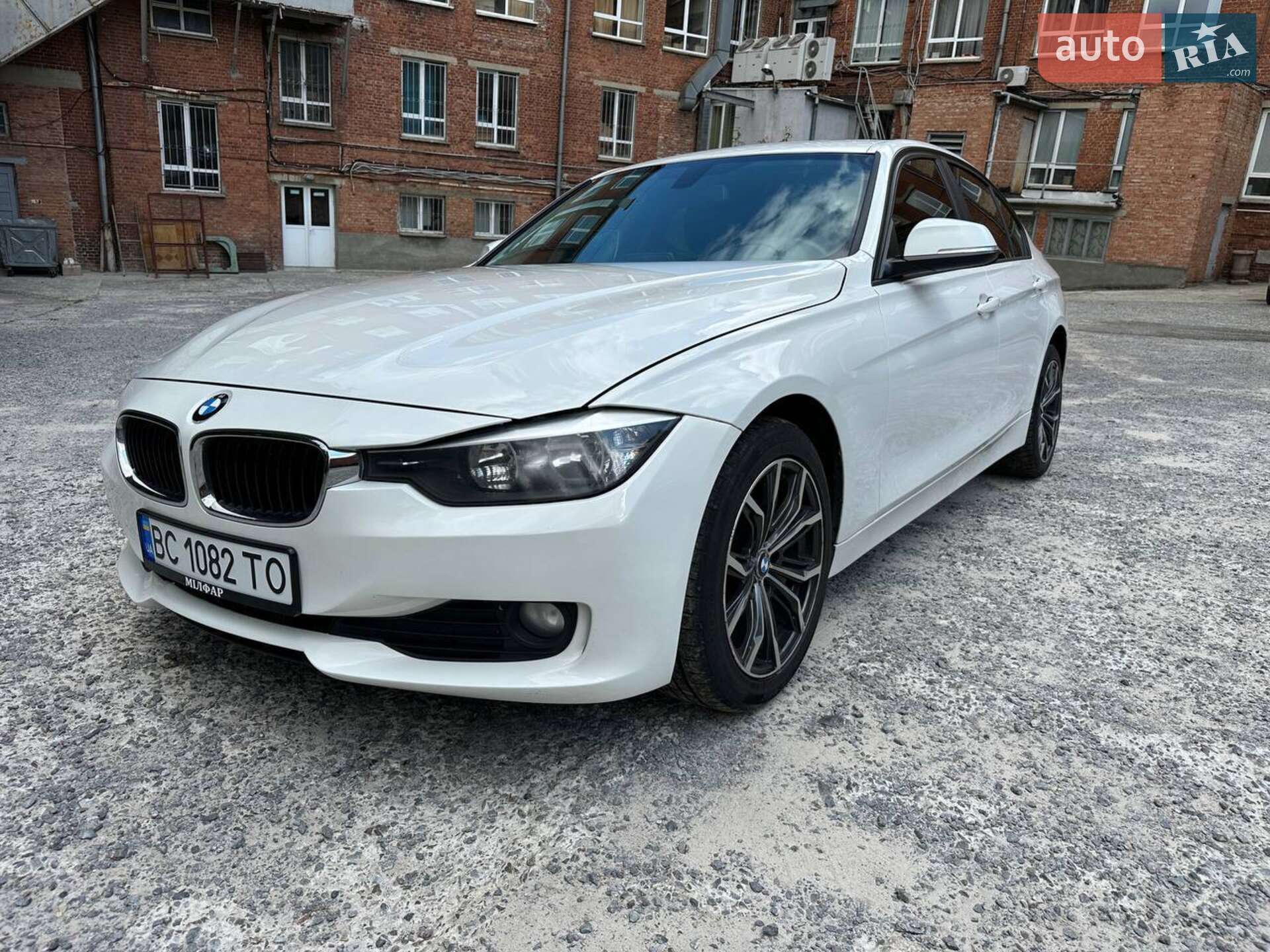 BMW 318D 2013