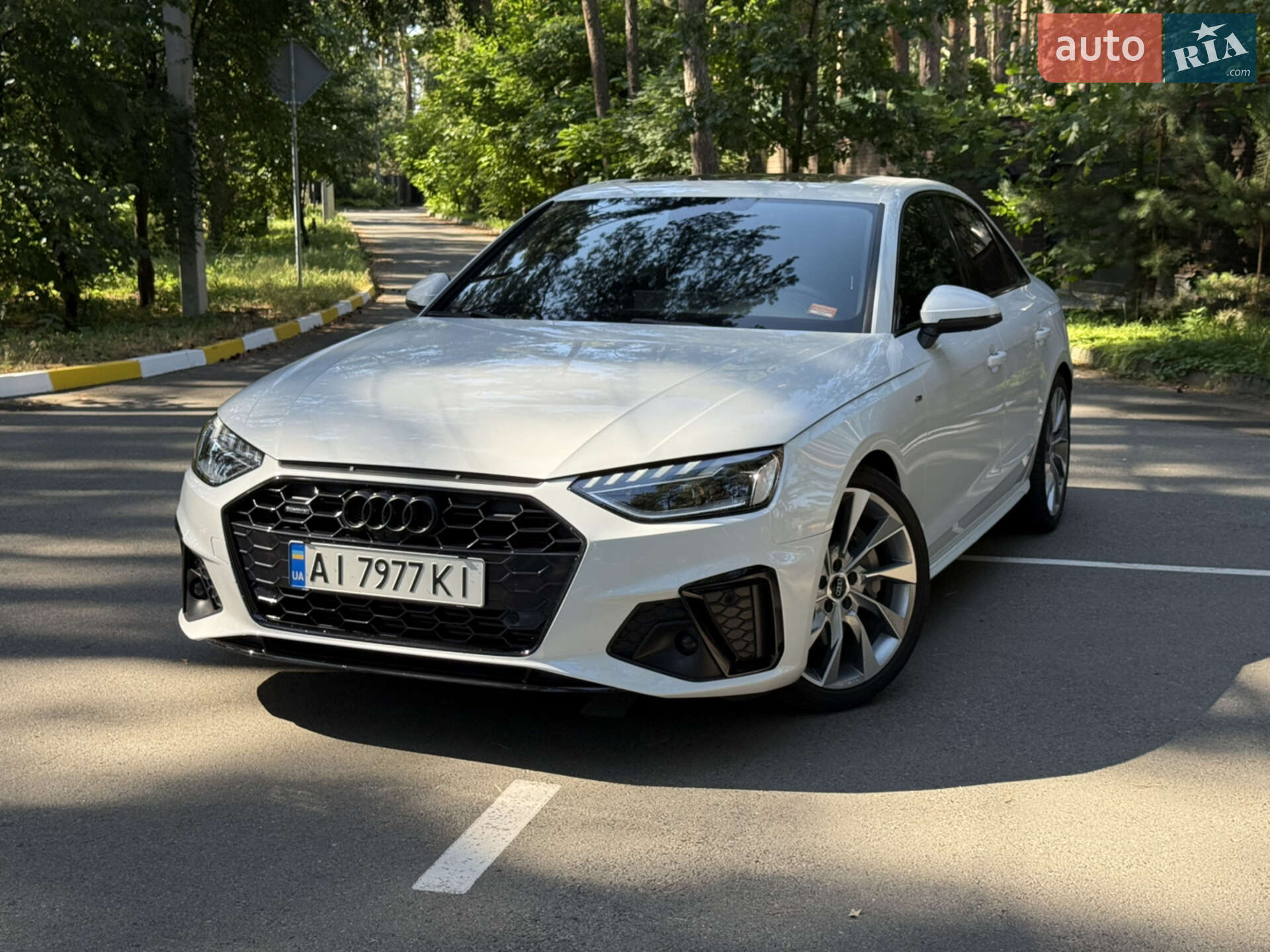 AUDI A4 2020