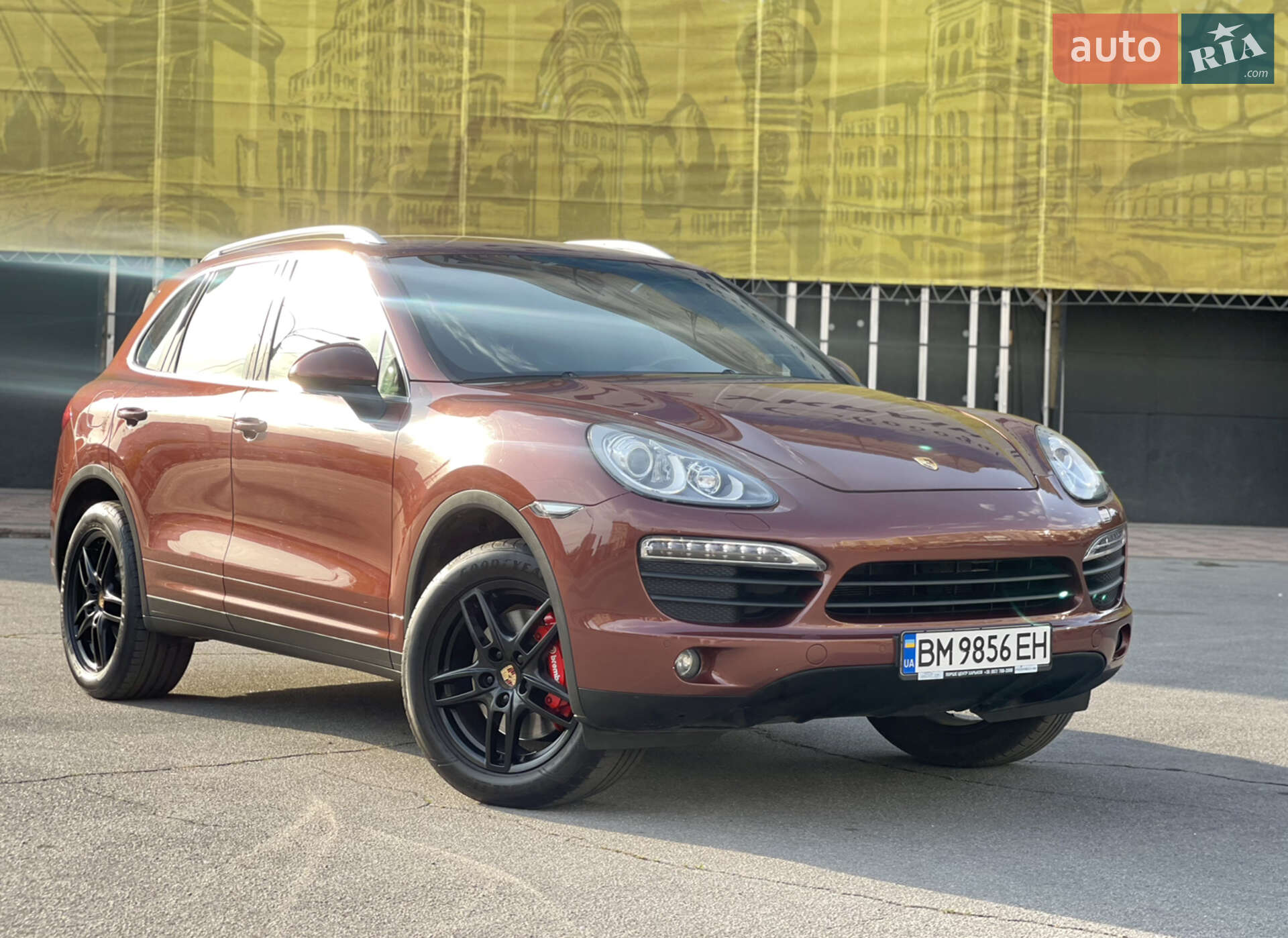 Головне фото звіту автомобіля PORSCHE CAYENNE 2013