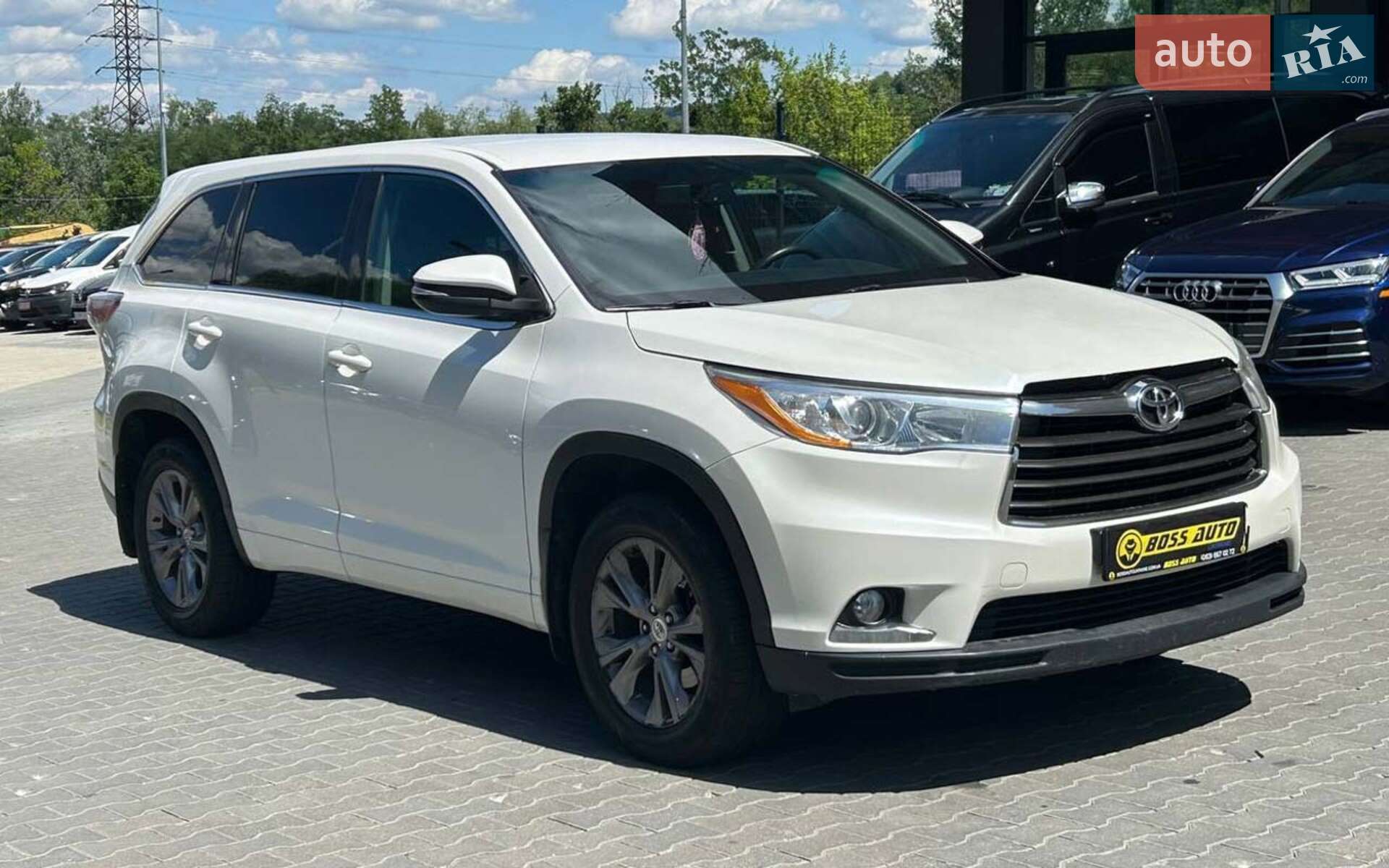 Головне фото звіту автомобіля TOYOTA HIGHLANDER 2015