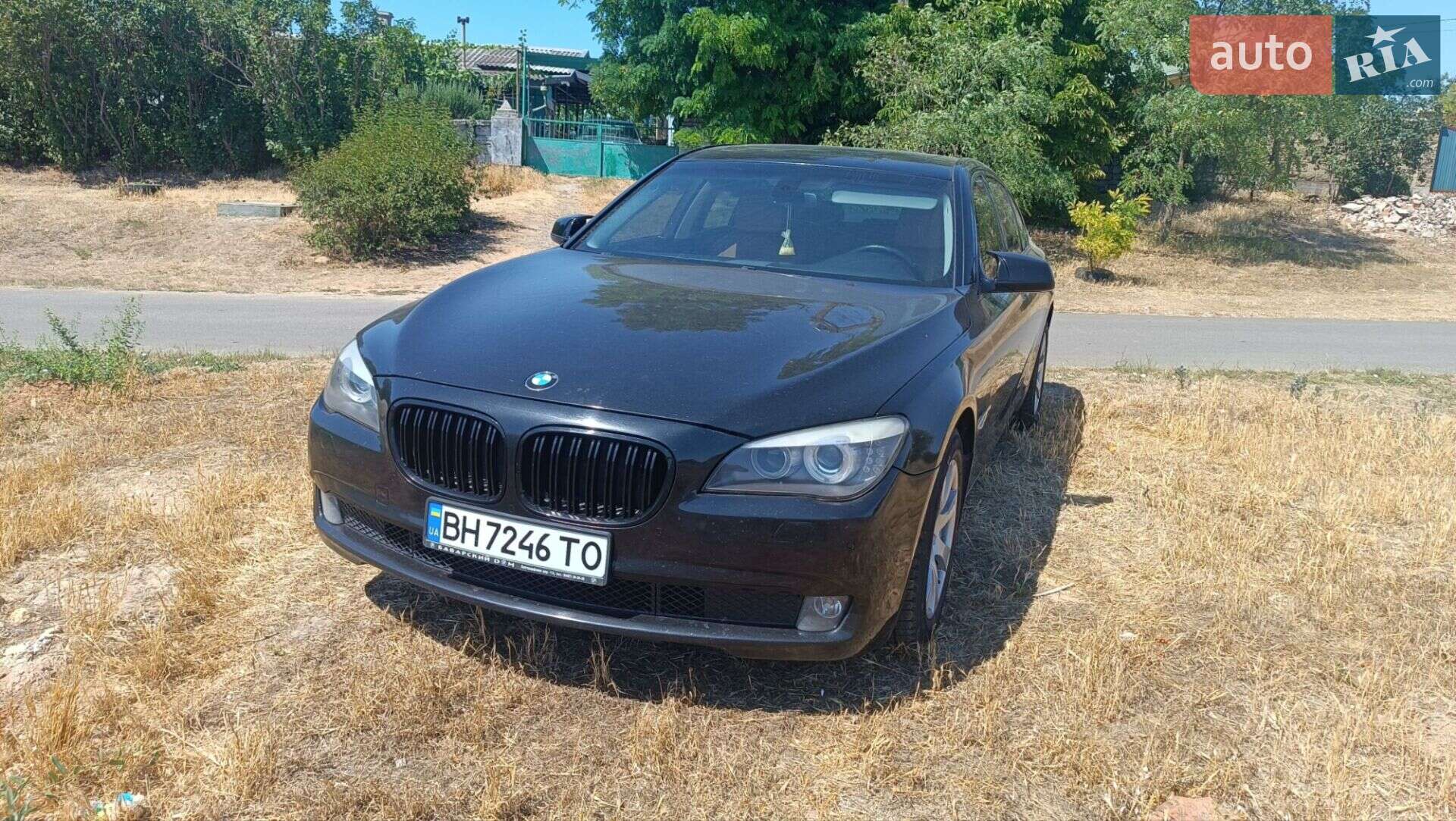 BMW 730 2011