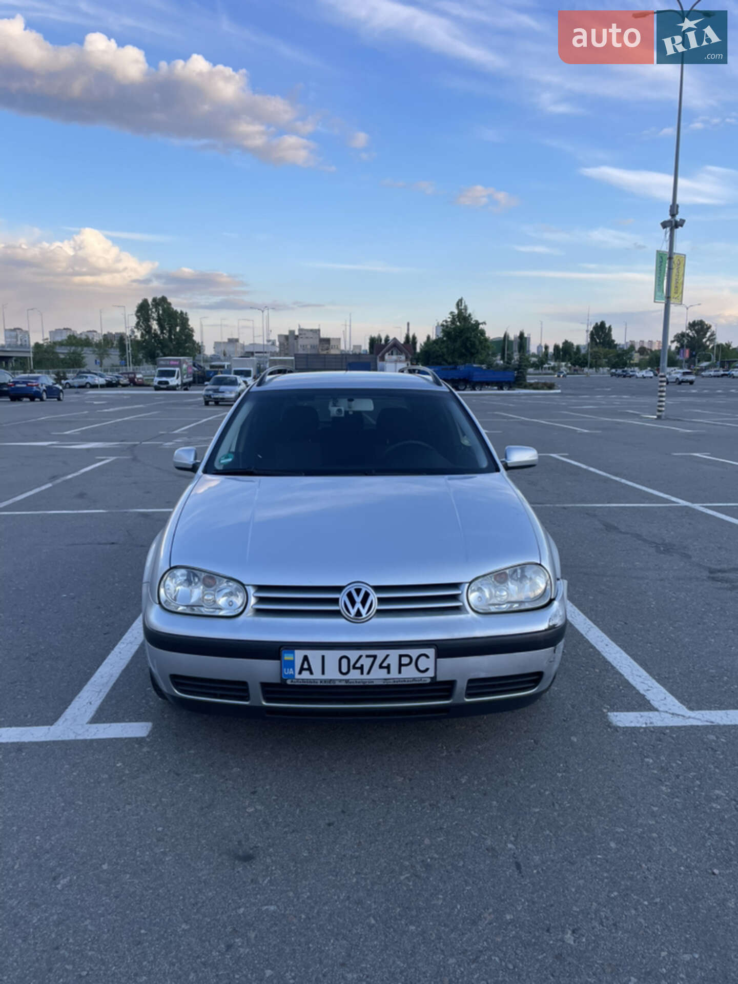 VOLKSWAGEN GOLF 2004