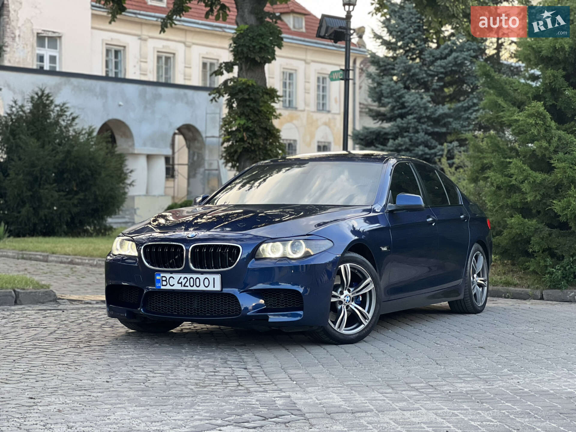 BMW 528I 2012