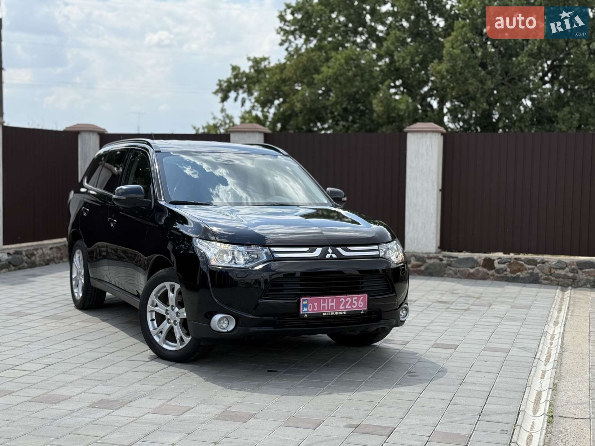Головне фото звіту автомобіля MITSUBISHI OUTLANDER 2012