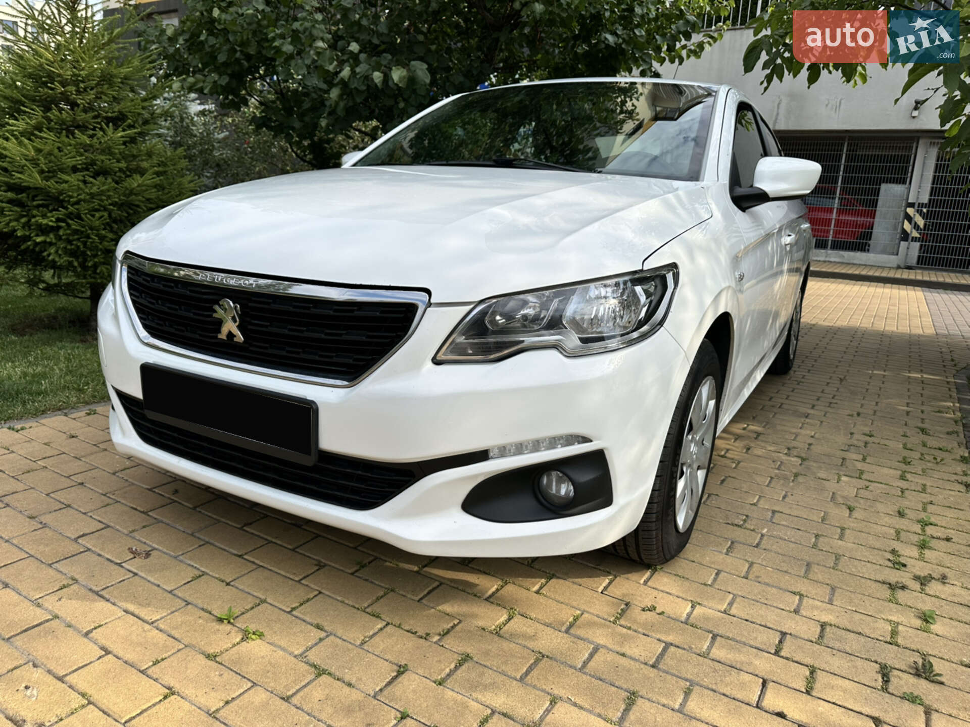 Головне фото звіту автомобіля PEUGEOT 301 2020