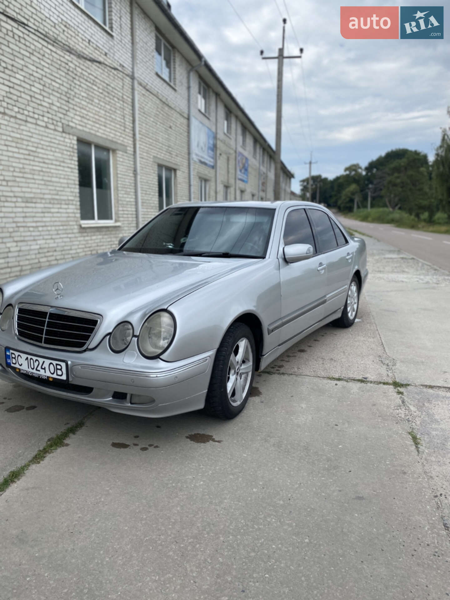MERCEDES-BENZ E 280 2000