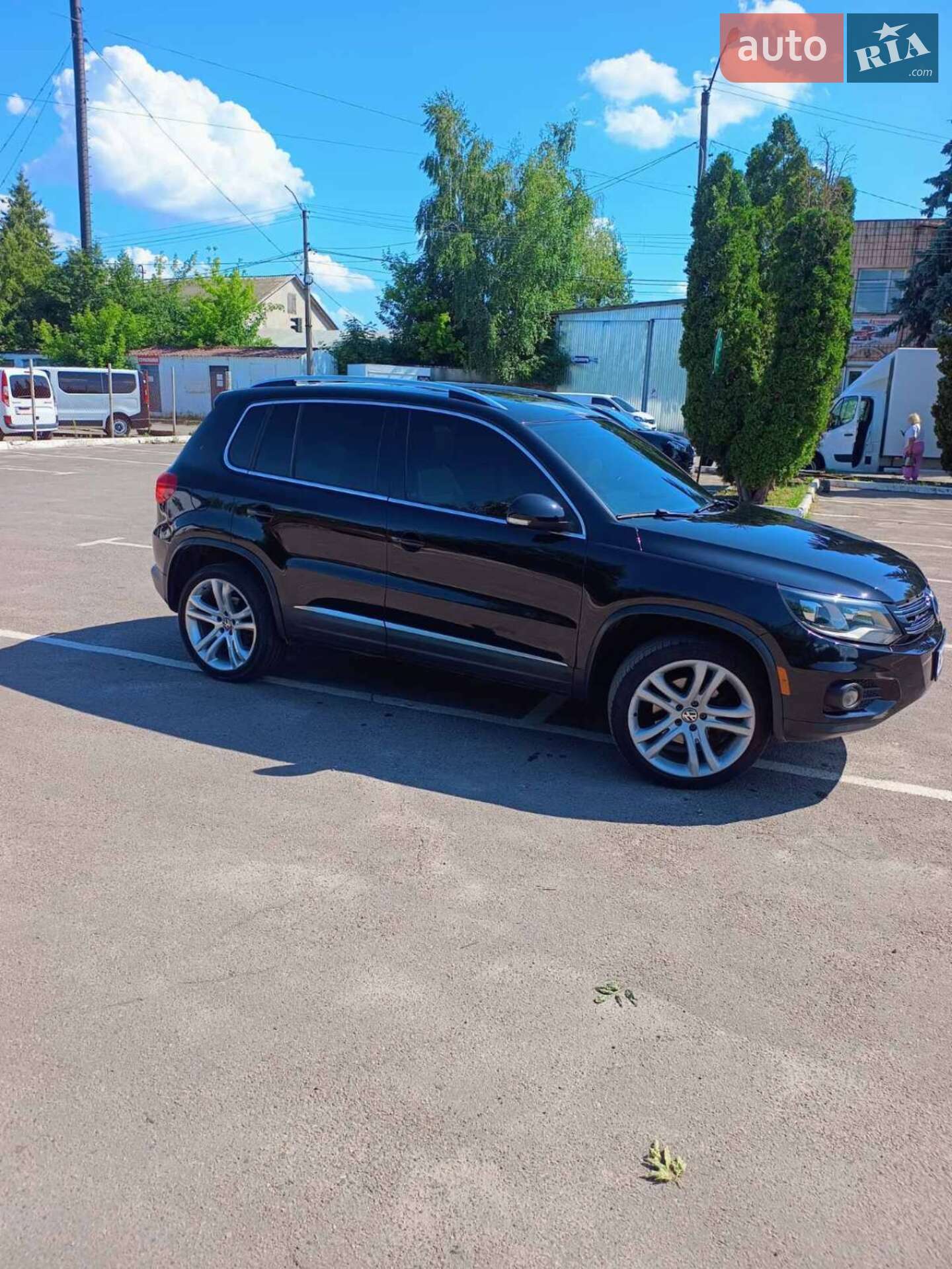 VOLKSWAGEN TIGUAN 2012